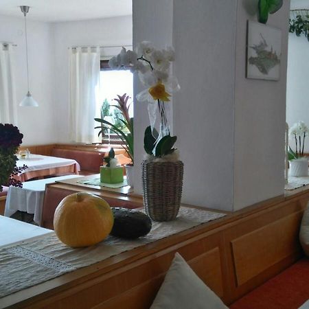 Hotel Haselried Tirolo Ngoại thất bức ảnh