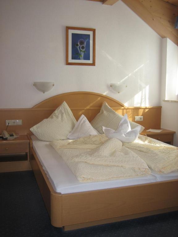 Hotel Haselried Tirolo Ngoại thất bức ảnh