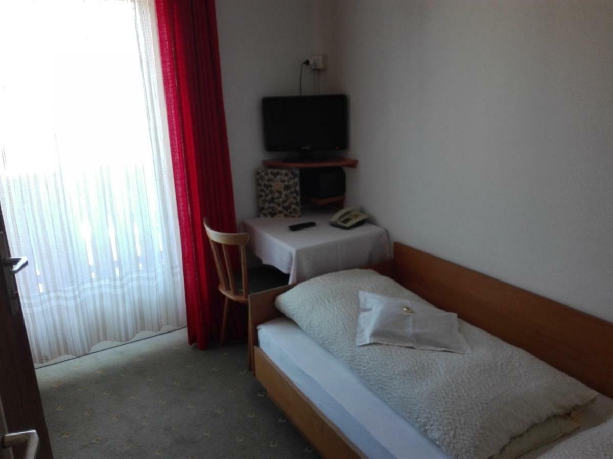 Hotel Haselried Tirolo Ngoại thất bức ảnh